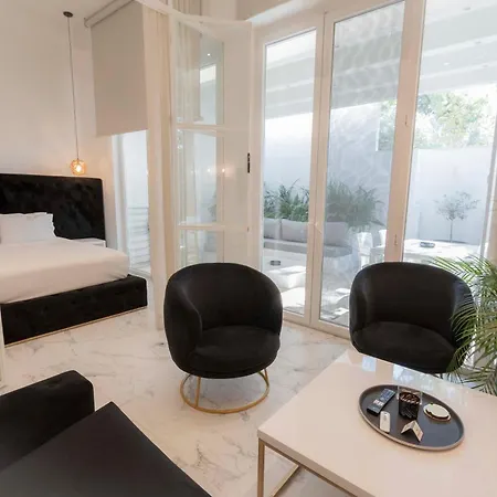 4 Elements Luxury By Rentalspro Services - Halkidiki ネア・ムダニア