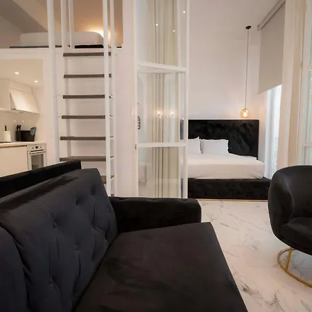 4 Elements Luxury By Rentalspro Services - Halkidiki アパート *